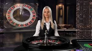 phwin fish game arcade shooter screen showing colourful underwater scene